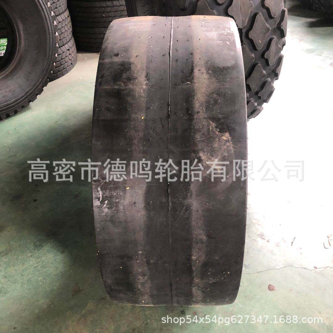 Los fabricantes suministran la placa ligera neumático de rodillo de goma 14/70-20 maquinaria de ingeniería neumático