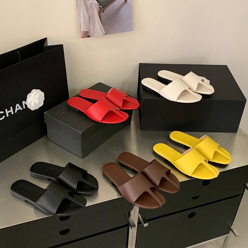 Korean-Style Slip-On Sandals for Women, 2026 Summer New Model, Outdoor Flat Open-Toe Slippers, Simple Style Women's Slippers Korean-Style Slip-On Sandals for Women, 2026 Summer New Model, Outdoor Flat Open-Toe Slippers, Simple Style Women's Slippers
