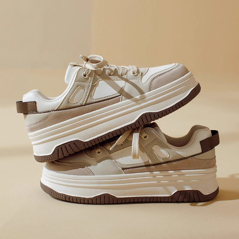 Qi Yanzhen Lederbrett für Frauen 2024 Neue Frühlings- und Herbstschuhe mit dicker weicher Sohle, lässige Sportschuhe für Studenten, kleine weiße Schuhe_voghion.com