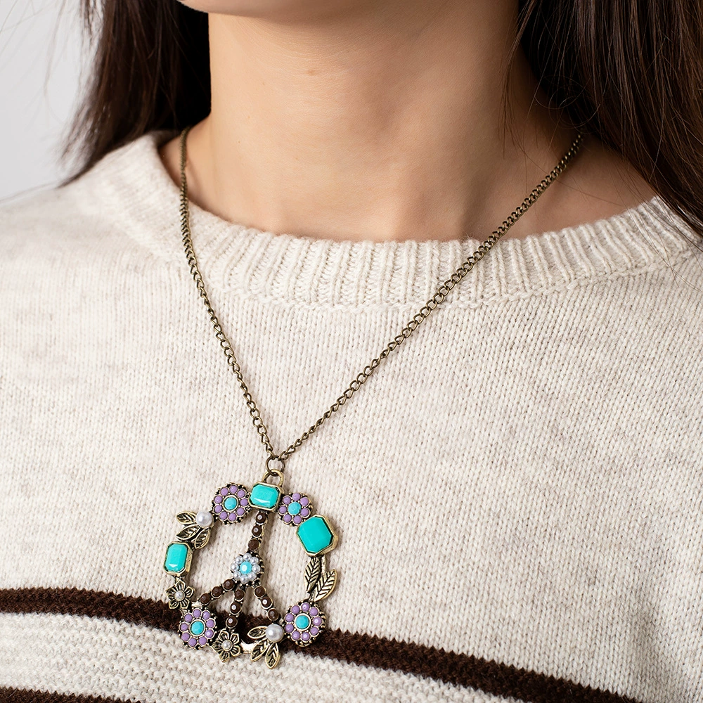 Хиты продаж на AliExpress, винтажные персонализированные украшения, инкрустированные жемчугом, ожерелье в стиле LUCKY с цветком против войны, оптом