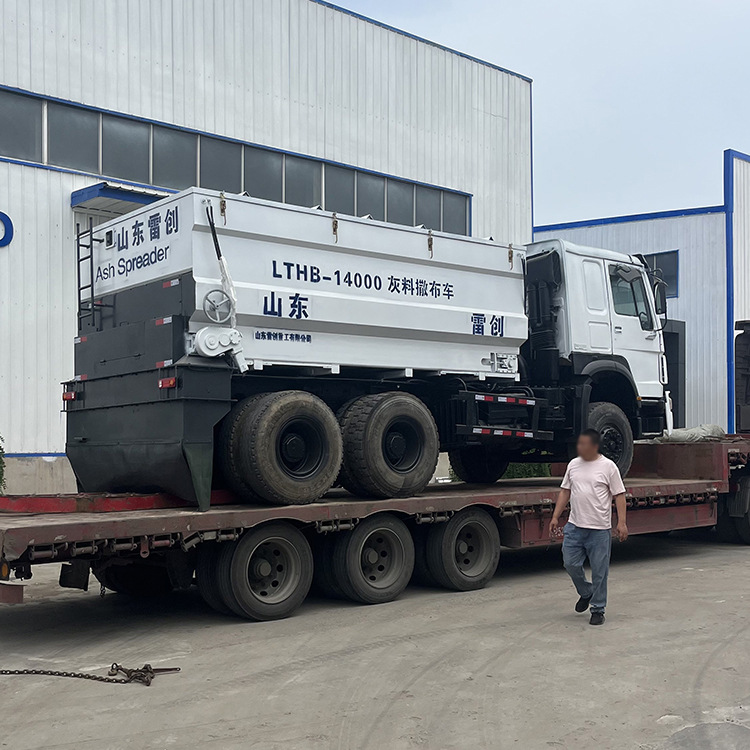 全自动汽车一体式灰料撒布车  料仓容量可定8方12方16方 生产厂家
