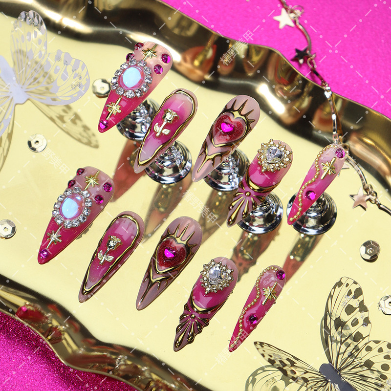 Sweet and Cool Spicy Girl Style Nail Art, Rose Red Gradient Heart-Shaped Rose, Heavy-Duty Rhinestone Embellishments, Skin-Brightening Nail Stickers Wholesale