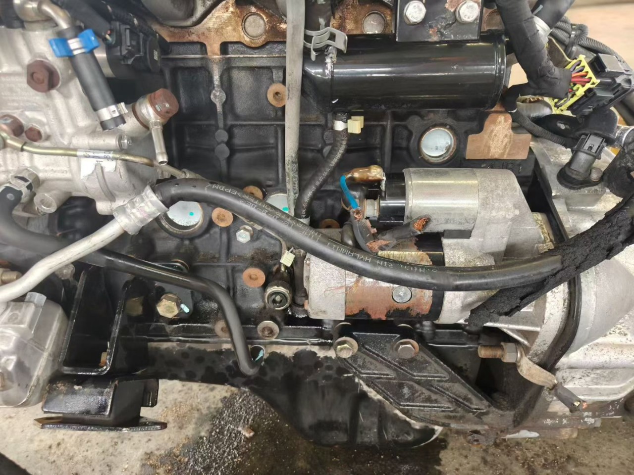 Isuzu 4JB1 Jiangling Shunda JX493ZLQ3 Baodian Baowei Transit 2.8 Qingling engine