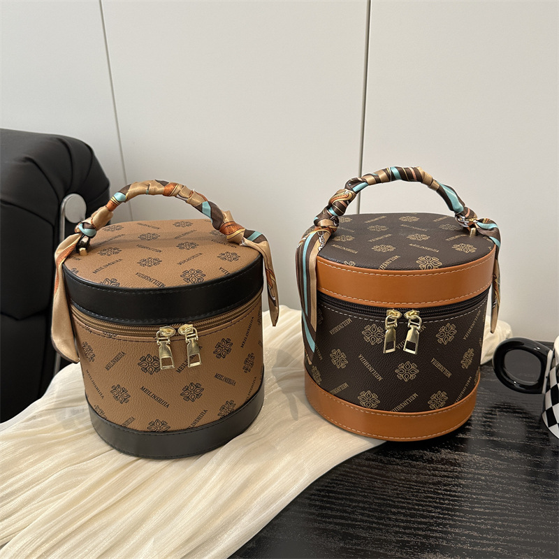 Diseño de nicho de estilo occidental tendencia de moda retro 2025 nuevo bolso de cubo hermoso bolso de mano de gran capacidad mujer