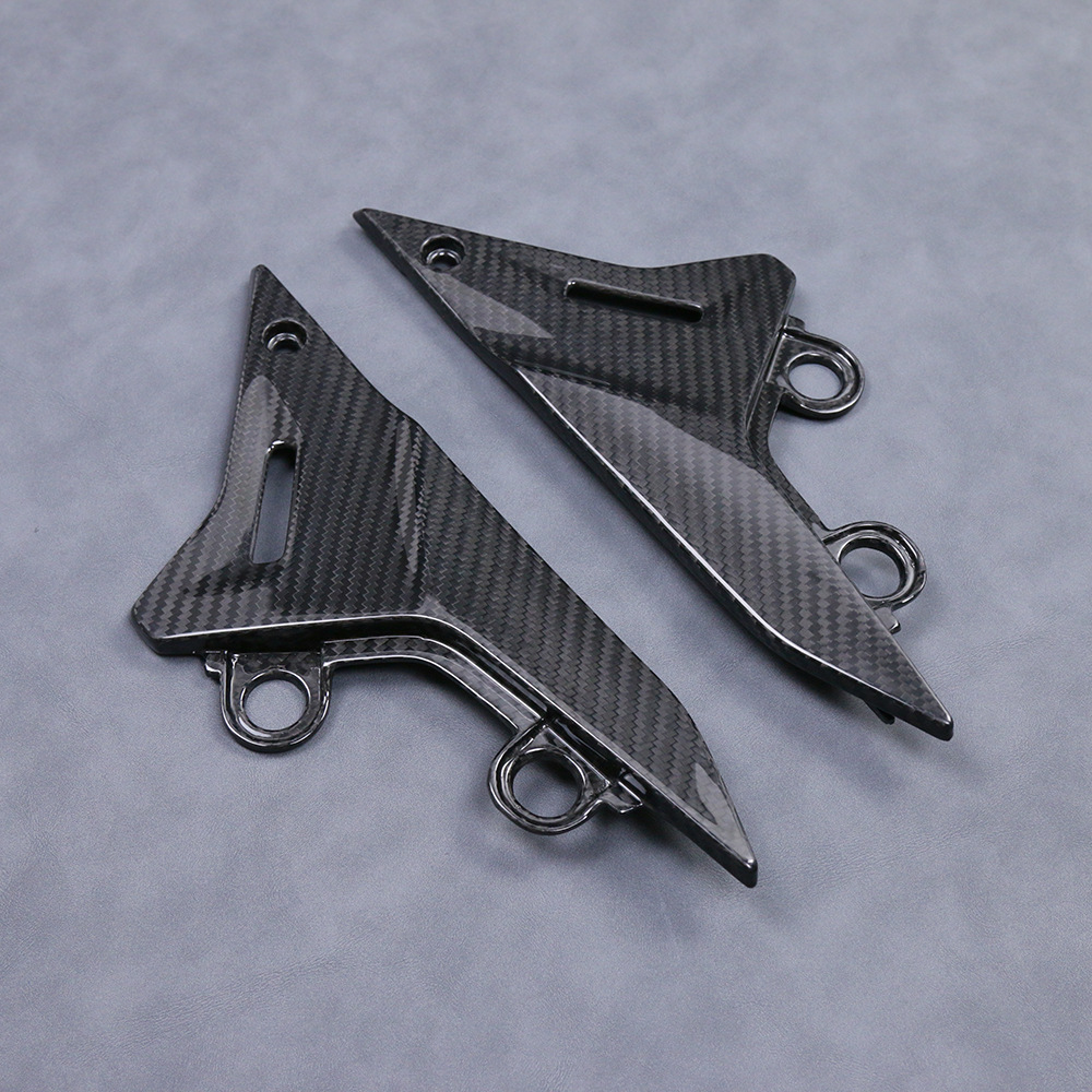 Suitable for CFMOTO spring wind 800NK sharp + modified carbon fiber shell accessories one-piece lower decorative plate cover