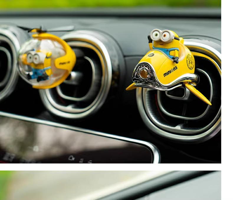 Popular Flying Ball Car Air Freshener, Car Air Conditioner Vent Fragrance Paste, Creative Ornament Decoration, High-End Perfume