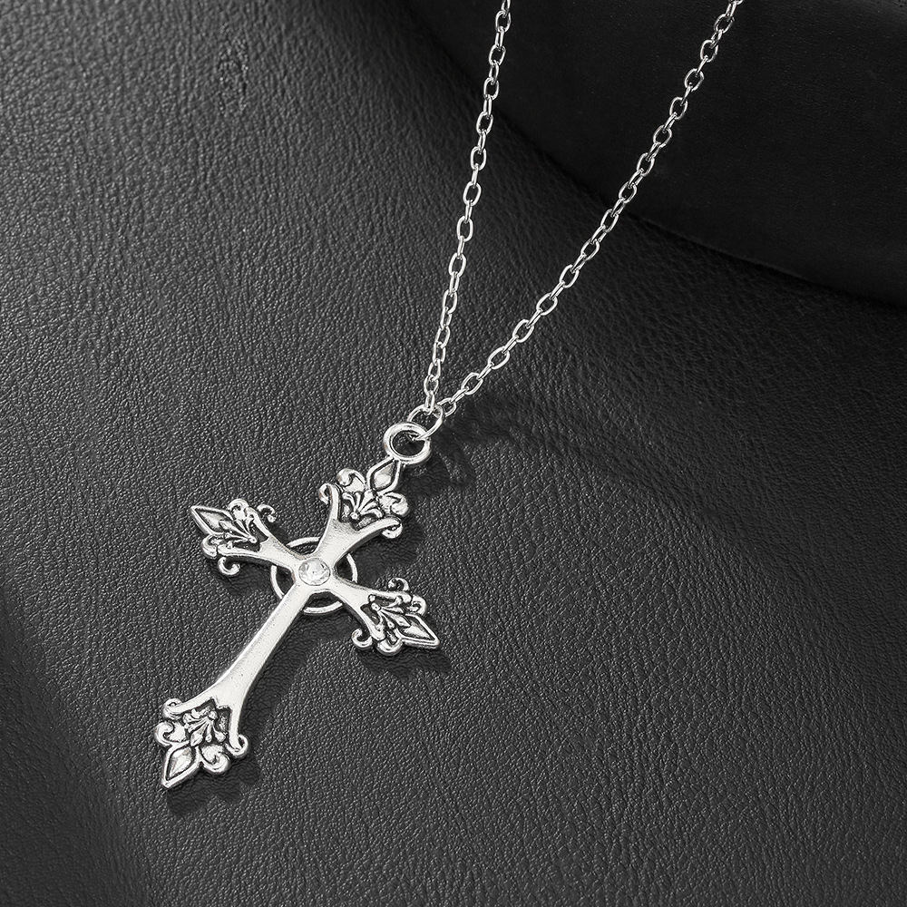 European And American Simple Retro Diamond Pendant Korean Version Cool Temperament Minimalist Style Cross Necklace_voghion.com