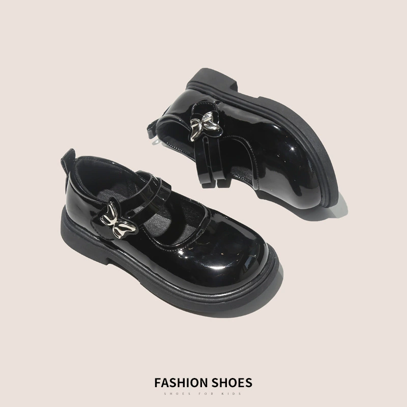 Кожаная обувь для девочек 2024 осень новая бабочка стразы Принцесса обувь детская нескользящая студенческая обувь