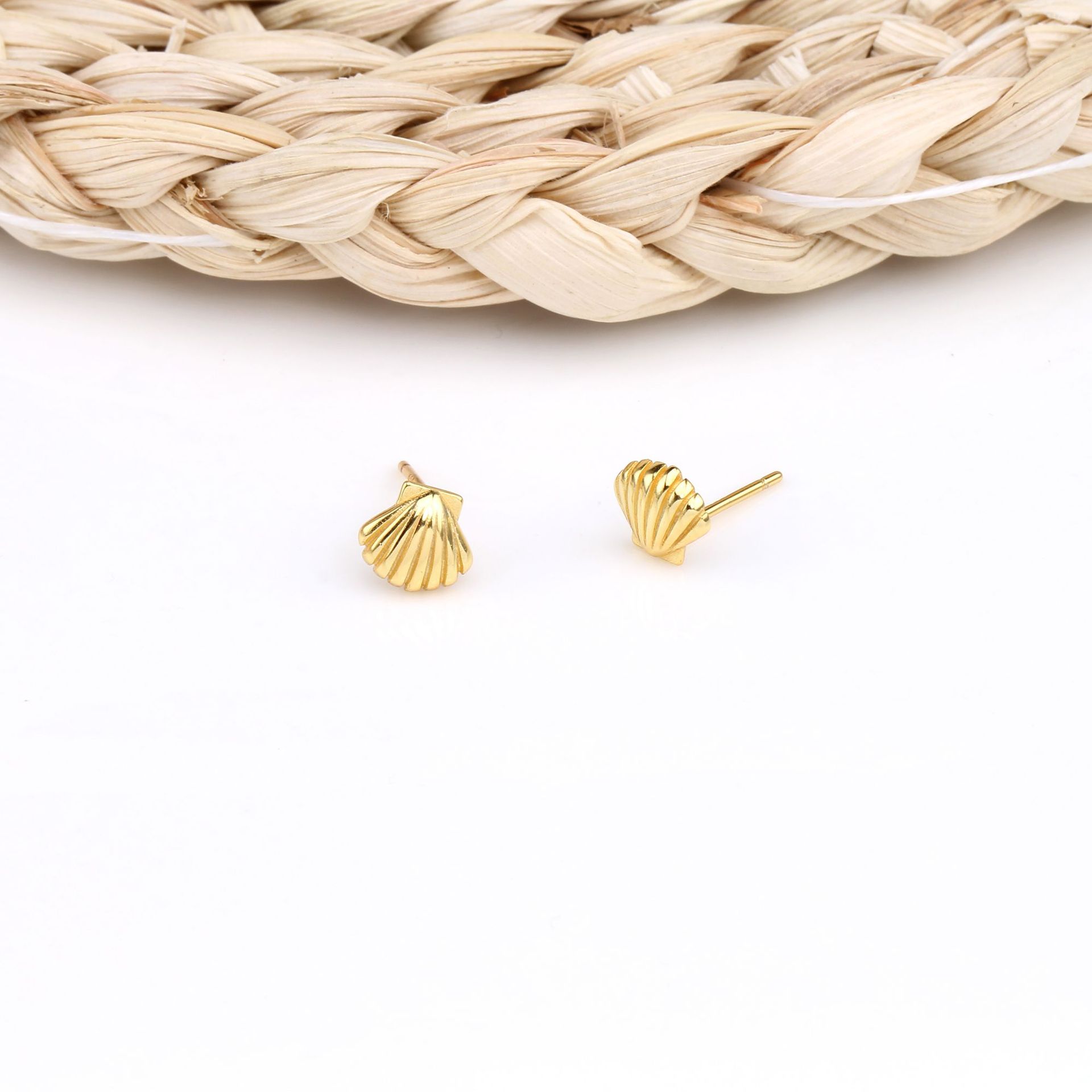 Zircon Inlay Material Ear Studs Classification 1 Pair Quantity 1 Pair 925 Sterling Silver Scallop Ear Studs