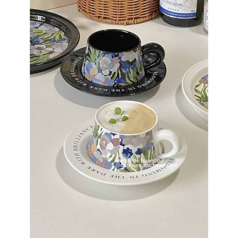 Retro high-end coffee cup and saucer set with stylish high-end afternoon tea cup design niche ins style