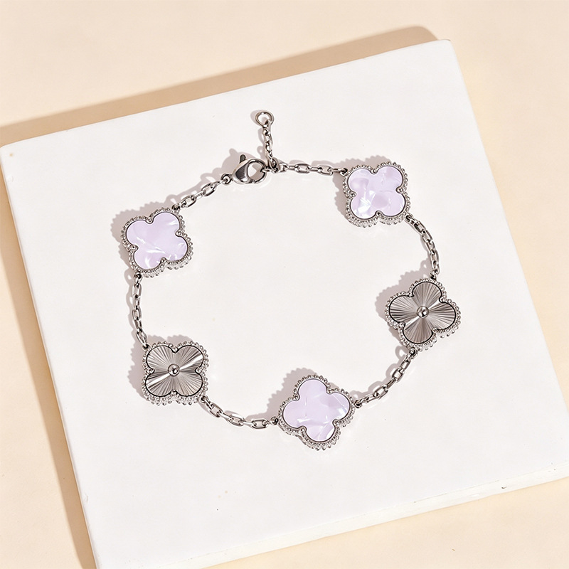 15MM high-end laser titanium steel light luxury four-leaf clover bracelet with side grooves, designer classic jewelry 15MM high-end laser titanium steel light luxury four-leaf clover bracelet with side grooves, designer classic jewelry