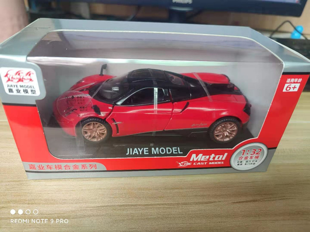 Modelo de coche de aleación Jiaye 1:32 Pa coche deportivo de barro dragón chino Huayra sonido y luz Tire hacia atrás herramienta modelo de coche adornos