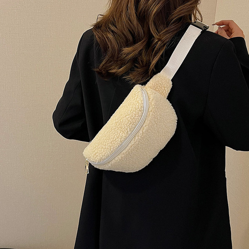 Cute Plush Handbag for Women 2025 New Design Japanese Cartoon Single Shoulder Crossbody Bag Ins Style Leisure Shoulder Bag Trendy