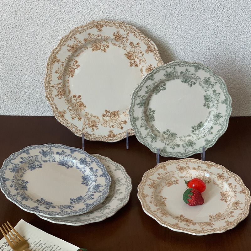 Round plate with underglaze decoration, fresh and simple style tableware, vintage floral plate, French retro ceramic dinner plate, Western-style dessert plate