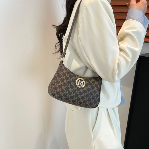 Crescent bag This year's fashionable 2025 new niche armpit bag, Western-style personalized shoulder bag, letter-printed diagonal straddle bag