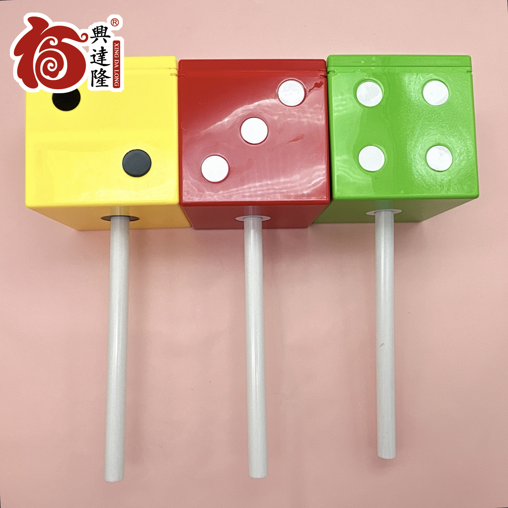 厂家批发高品质创意骰子造型糖果盒多色可选环保塑料材质新颖设计