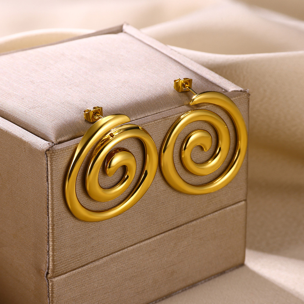 13g Weight 0.03µm-0.05µm Gold Plating Thickness PVD Coated Gold Plating Process 304 Stainless Steel Ear Needle Material Real Gold Plated Plating Material Stone-Free Inlay Material Ear Studs Classification 18K Gold Plating Color 1 Pair Quantity Daily Occasion 304 Stainless Steel Material Shamrock, Flower Pattern Women's Gender Vintage Style Style Waterproof Non Tarnish Craft PVD Coated Real Gold Plated 18K Gold Shamrock Flower 304 Stainless Steel Vintage Style Waterproof Non Tarnish Ear Studs 11