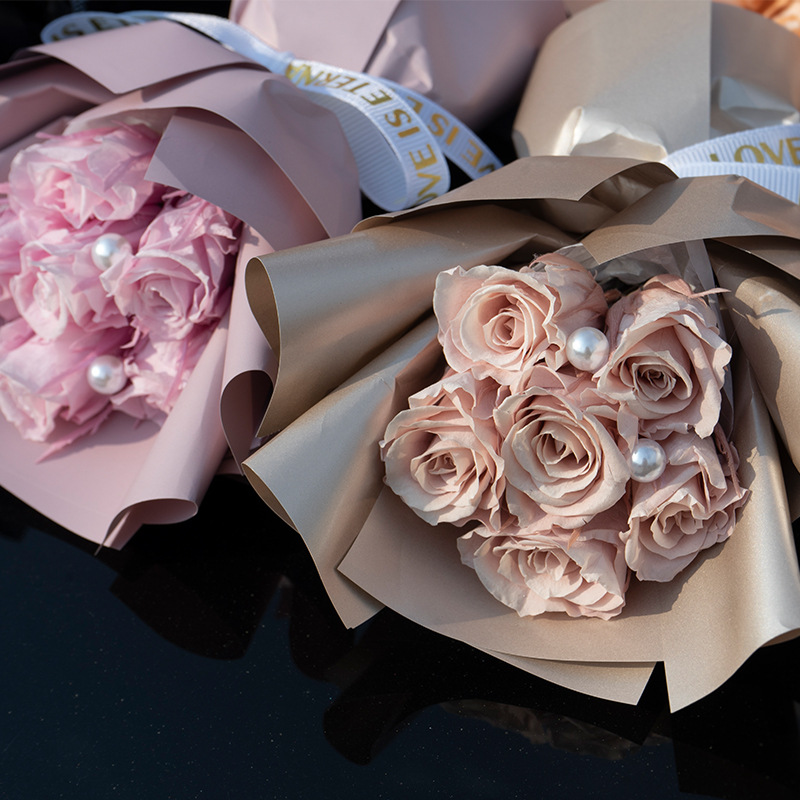 Mini rosas de flores eternas, 6 pequeños ramos para decoración de coches, regalo del Día de San Valentín para novia, regalo creativo y de alta gama con flores reales