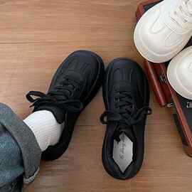 美拉德黑色增高厚底鞋子女2025秋冬新款百搭复古潮流德训板鞋