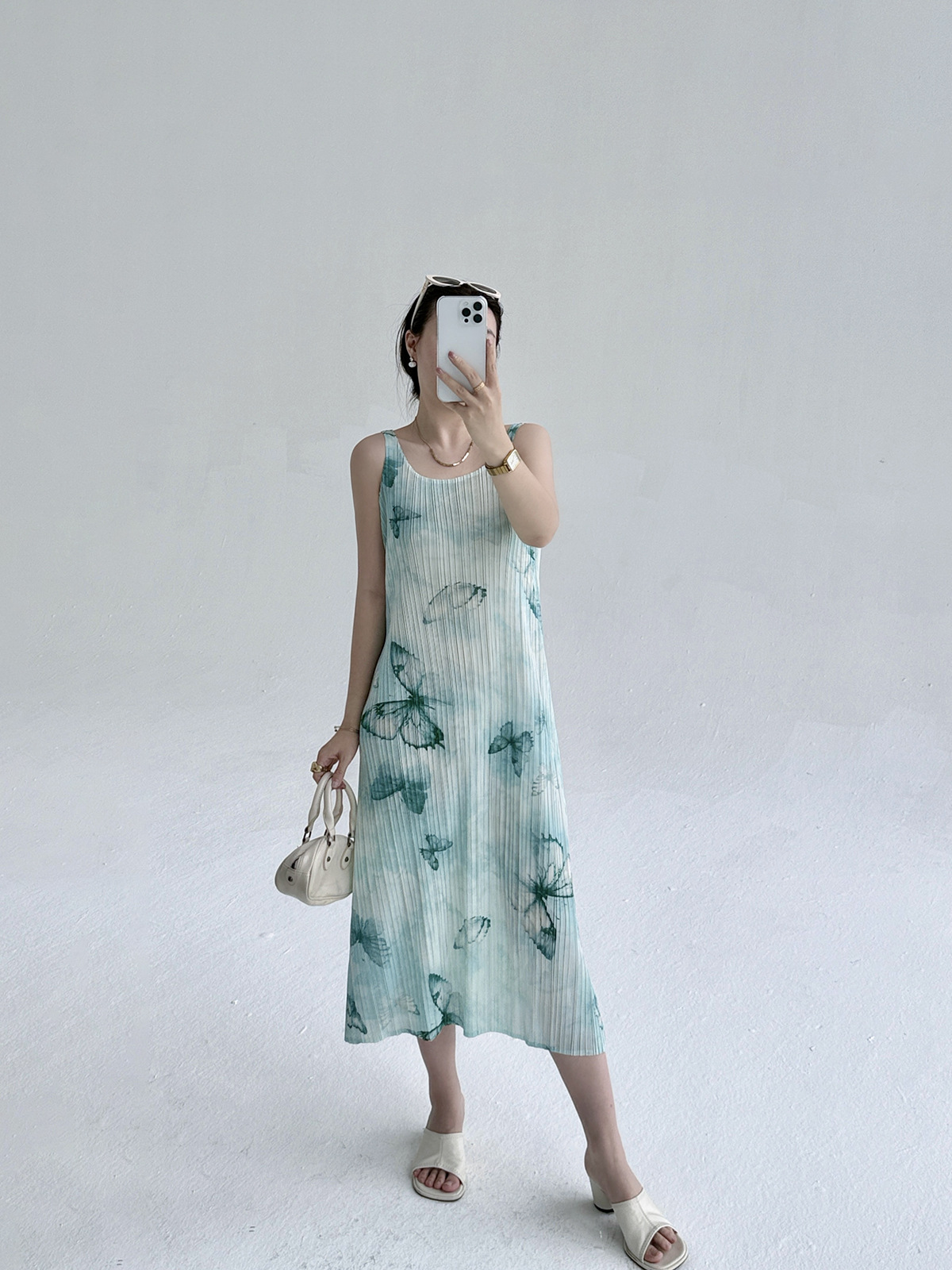 Đầm suông midi in họa tiết bướm gradient phong cách Pháp — màu tím nhạt
