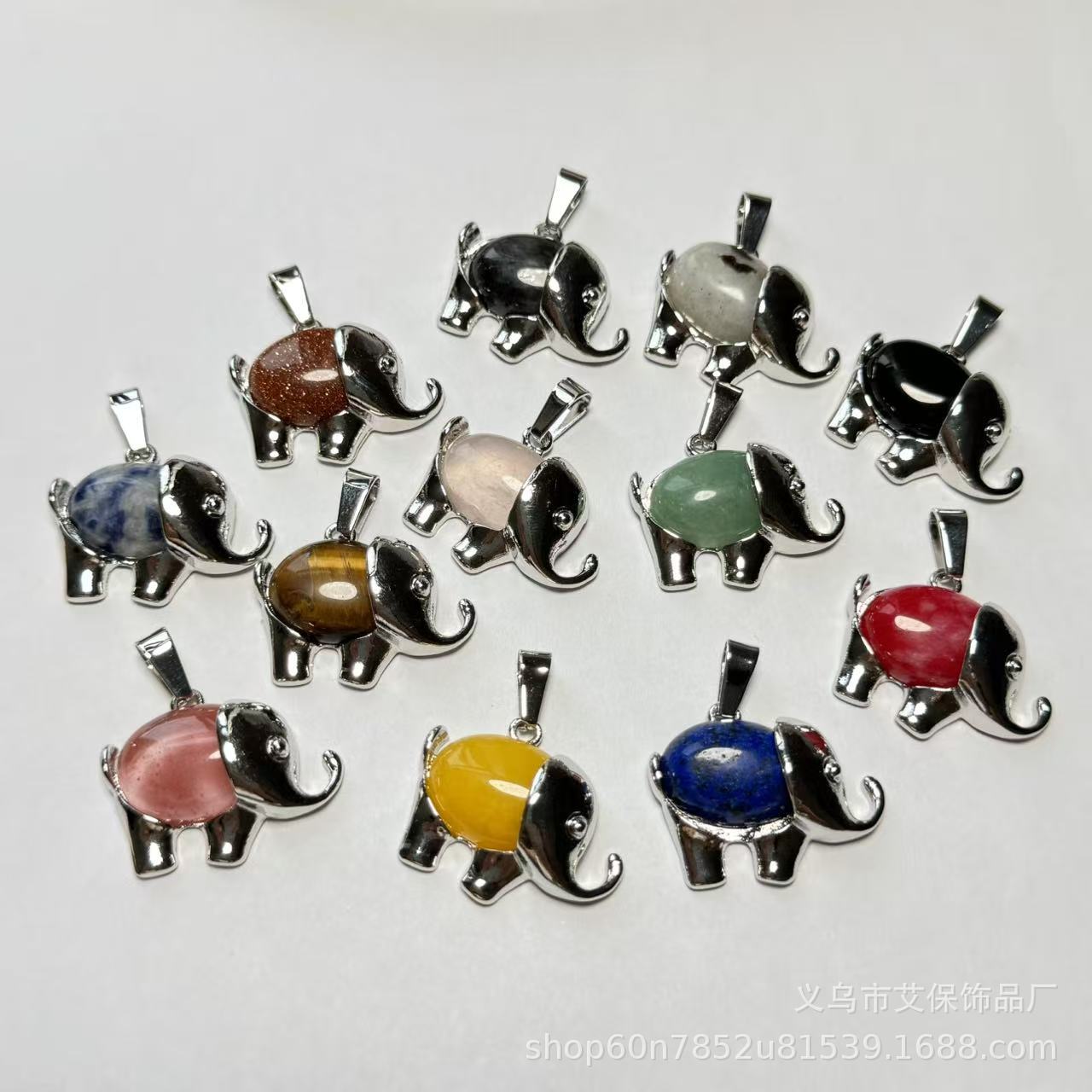 Natural Stone Crystal Elephant Necklace, Multi-Colored Semi-Precious Stone Pendant, Auspicious and Wealth-Attracting Popular Jewelry Accessory, Direct Supply from the Factory
