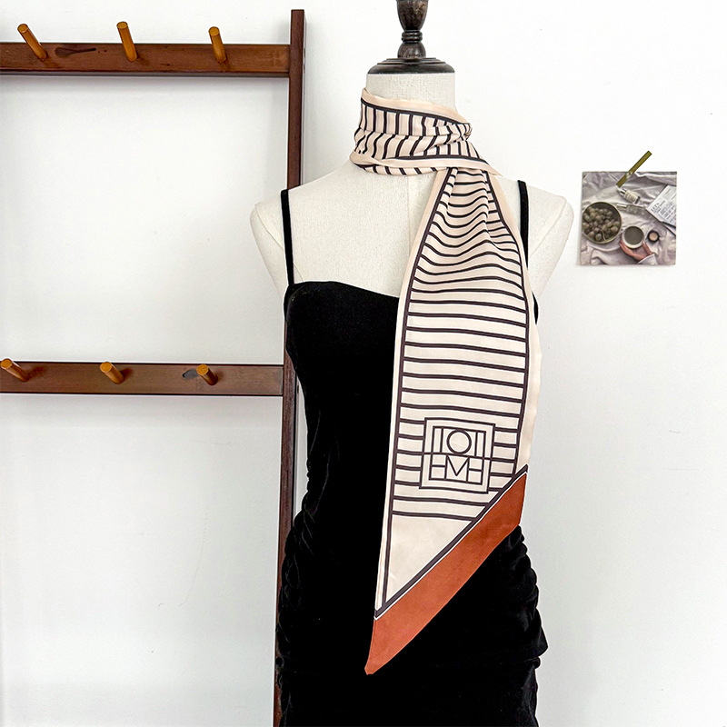Bufanda de seda, atmósfera coreana, nuevo temperamento, cinta de esquina afilada de moda, cinturón de seda de imitación, bufanda con cuello