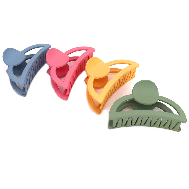 Pinza de pelo de resina de color crema hembra temperamento retro Cabeza trasera horquilla clip de tiburón coreano horquilla de todo fósforo