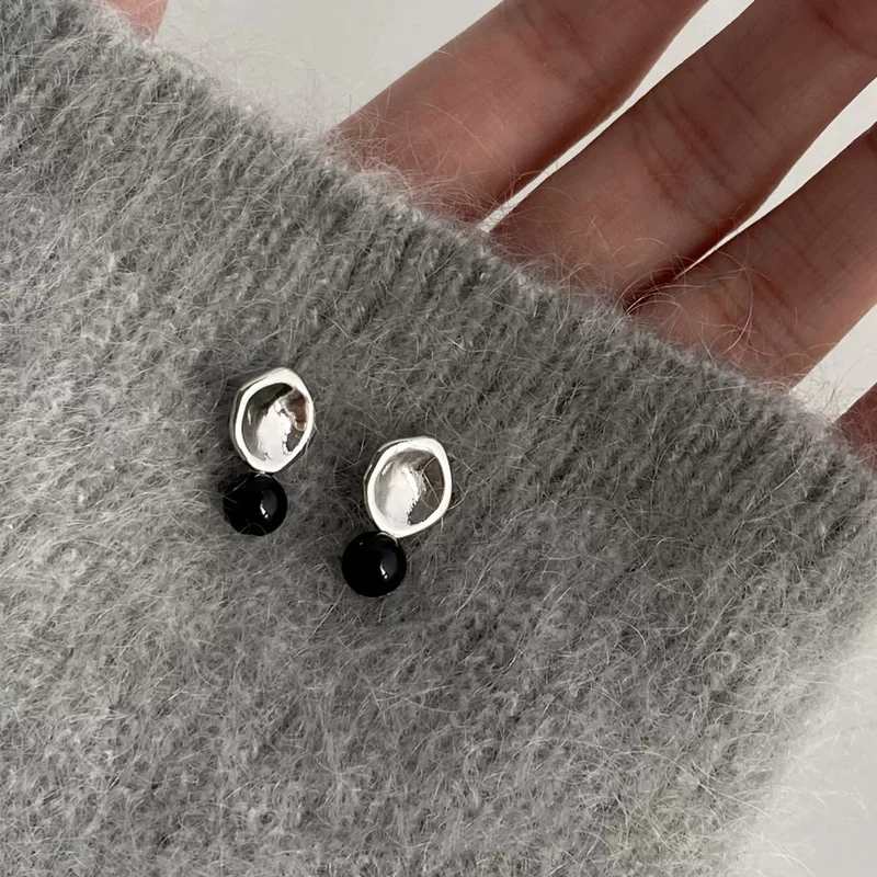 Серебряная игла, универсальные маленькие сережки, пробы серебра 925, простой и элегантный дизайн, тенденция сезона