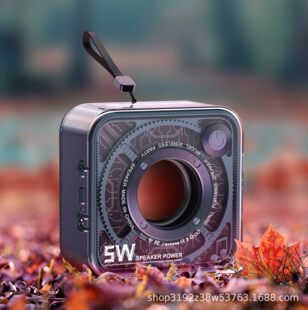 New 5W transparent mech wind cannon wireless Bluetooth speaker plug -in card outdoor portable subwoofer small speaker