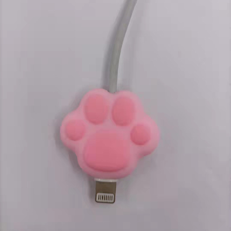 핑크 고양이 발톱