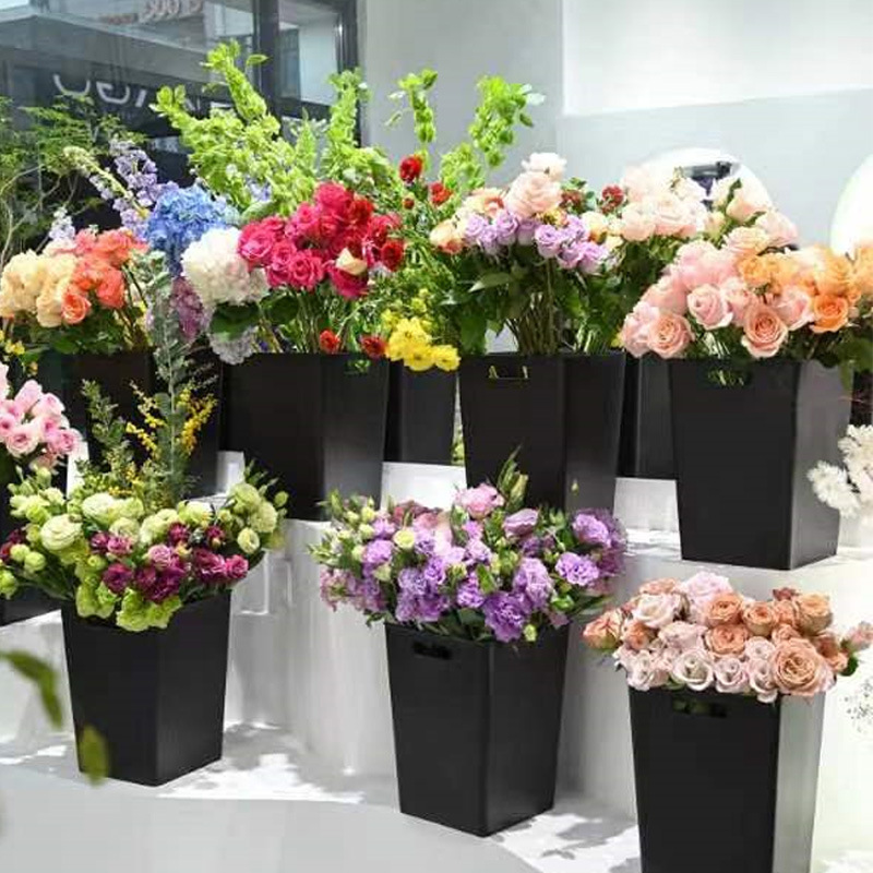 Cubo de flores de cristal rojo neto cubo de flores de plástico transparente cubo de flores dispositivo de arreglo de flores cubo de flores resistente a la caída suministros de decoración de la tienda de flores