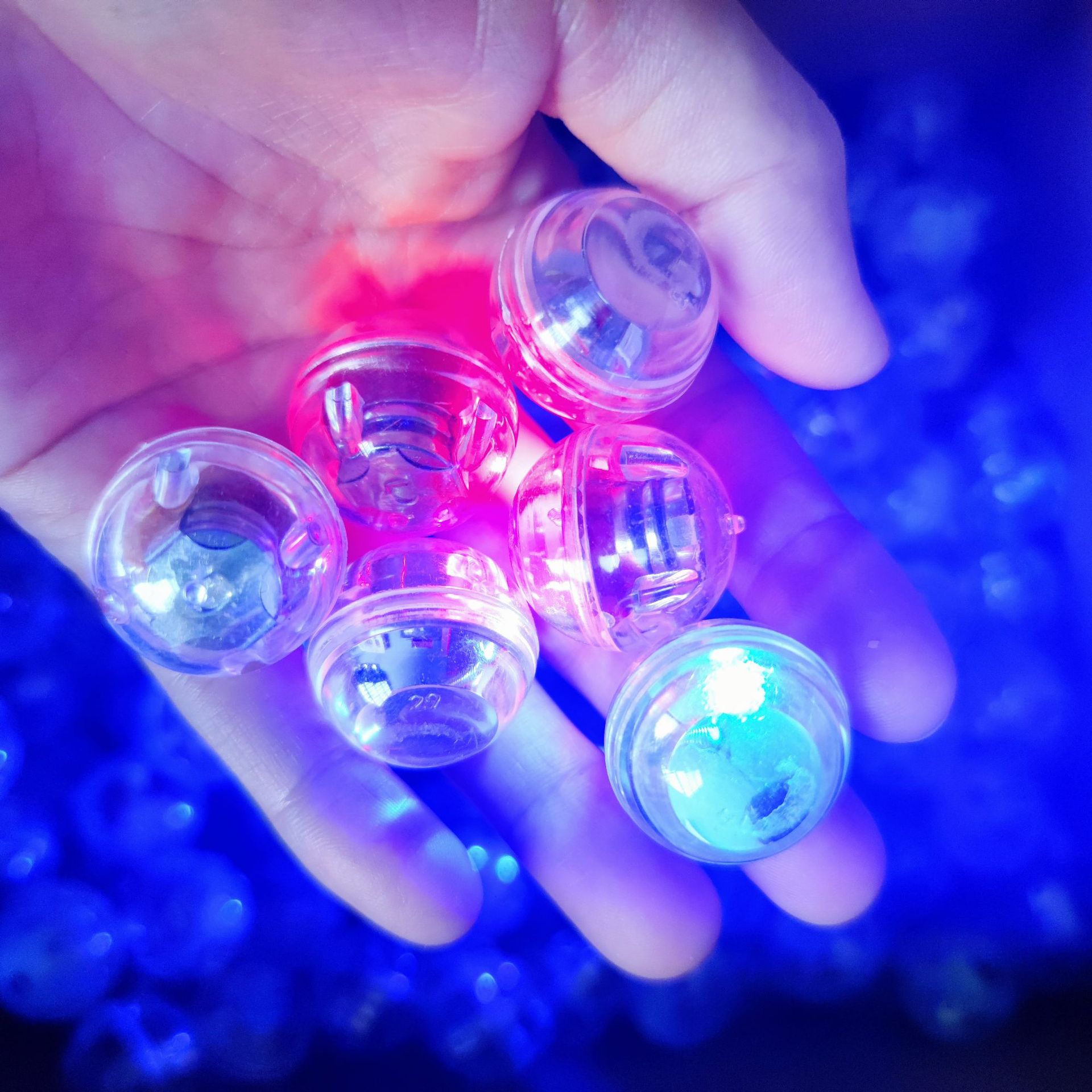 2.5cm防水LED震动发光球闪光圆球灯振动红蓝闪光球发光玩具配件灯