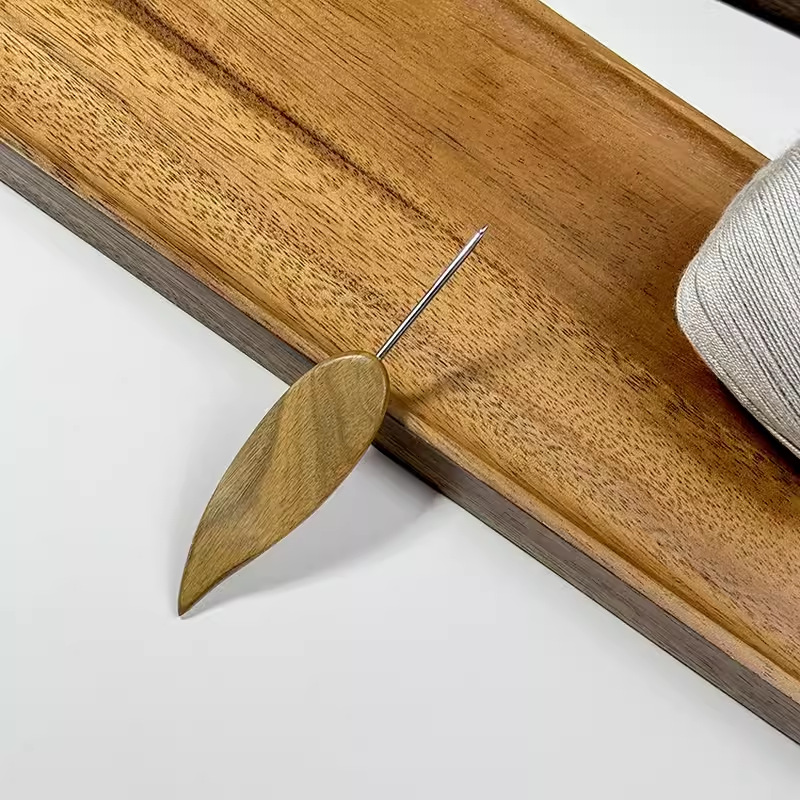 short leaf green sandalwood