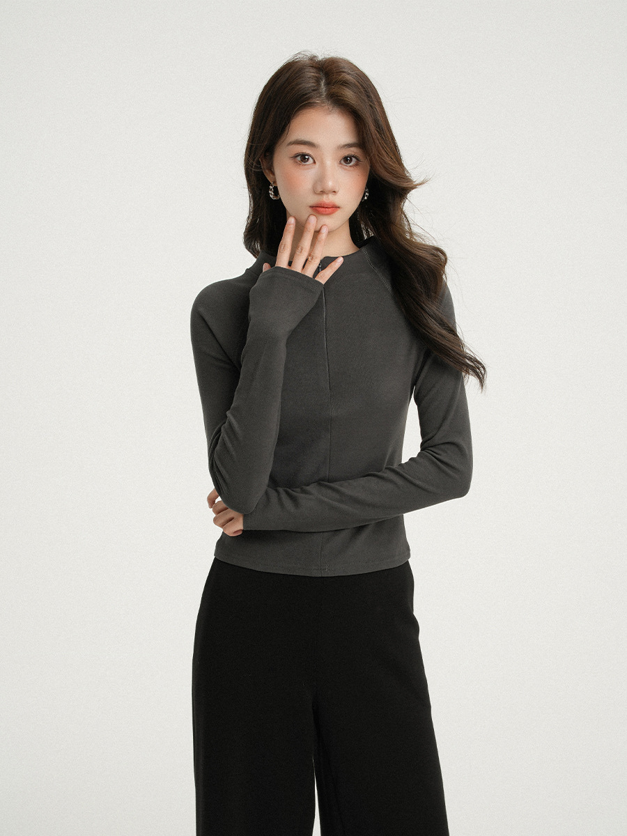 Apricot colored velvet sports demi-season base body-friendly long-sleeve with zipper, slim fit, increased thickness