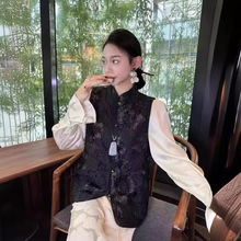 深圳南油2024春季新款新中式国风立领无袖单排扣绣花蕾丝背心外套