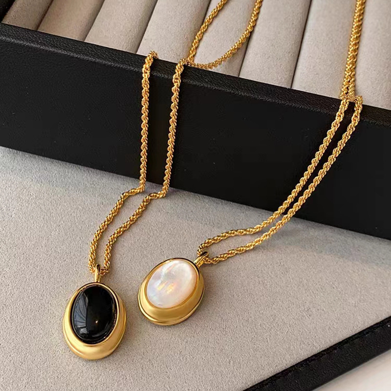14g Weight 0.03µm-0.05µm Gold Plating Thickness PVD Coated Real Gold Plated 18K Gold Oval 304 Stainless Steel Retro Waterproof Non Tarnish 304 Stainless Steel Pendant Necklace