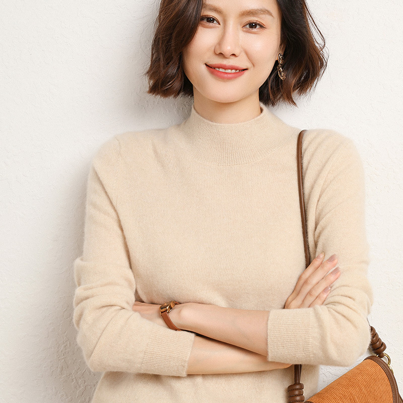 秋冬の新型の半高襟のセーターの女性のゆったりした長袖は底を打って頭の大きいサイズのニットの上着を掛けます。|undefined