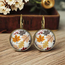 跨境法国耳钩秋天树叶坠落的枫叶秋天的落叶图片圆形复古耳环饰品