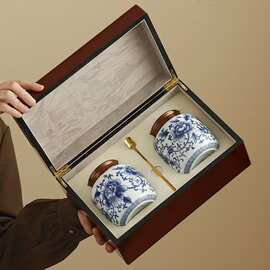 青花陶瓷茶叶罐螺纹盖高档复古中号罐子红茶绿茶半斤装茶礼盒批发