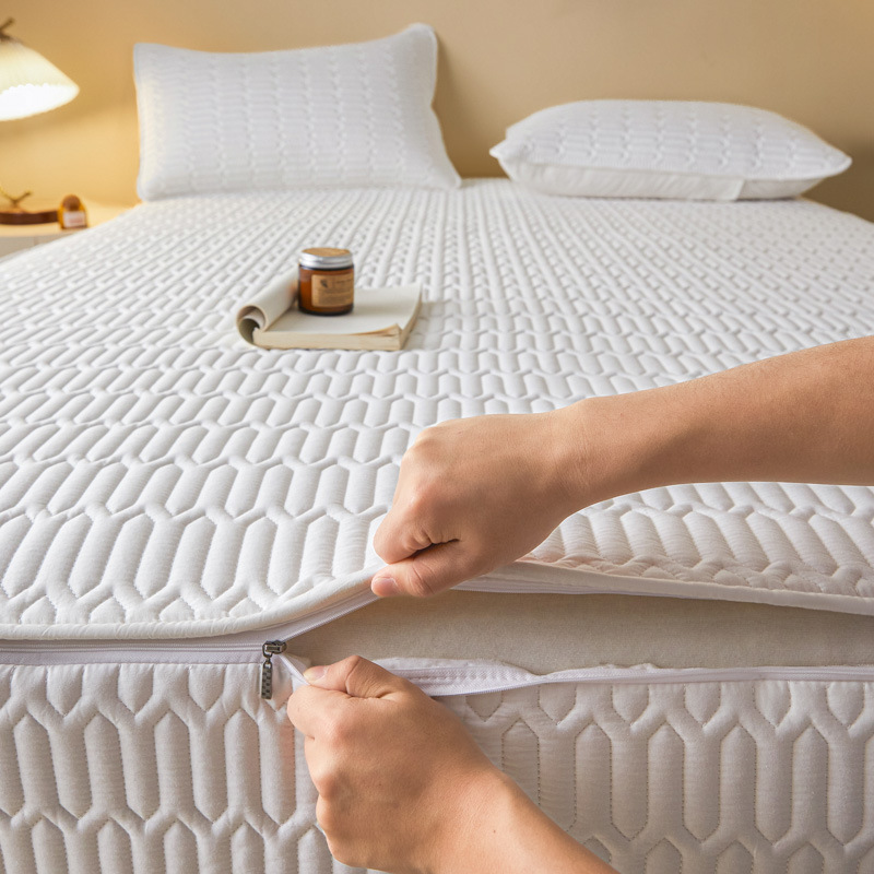 Wolxiang 2025 New Model Pure Cotton Quilted Bed Sheet with Six-Sided Full Zipper Cover, Bed Protector, Pillowcase Pair Wolxiang 2025 New Model Pure Cotton Quilted Bed Sheet with Six-Sided Full Zipper Cover, Bed Protector, Pillowcase Pair