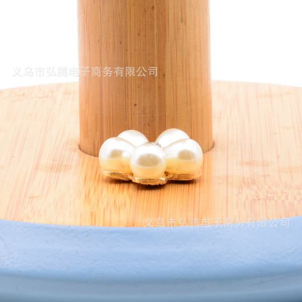 Hair accessory drop-shaped pearl