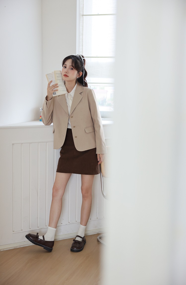 Simple French-style Short High-end Elegant For Women, New Spring Collection, Versatile Blazer With A Suit Collar_ecoleips.com