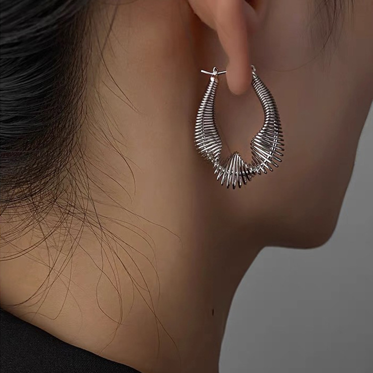 歐美氣質百搭扭曲彈簧設計感耳環小眾冷淡風復古耳扣ins獨特耳飾