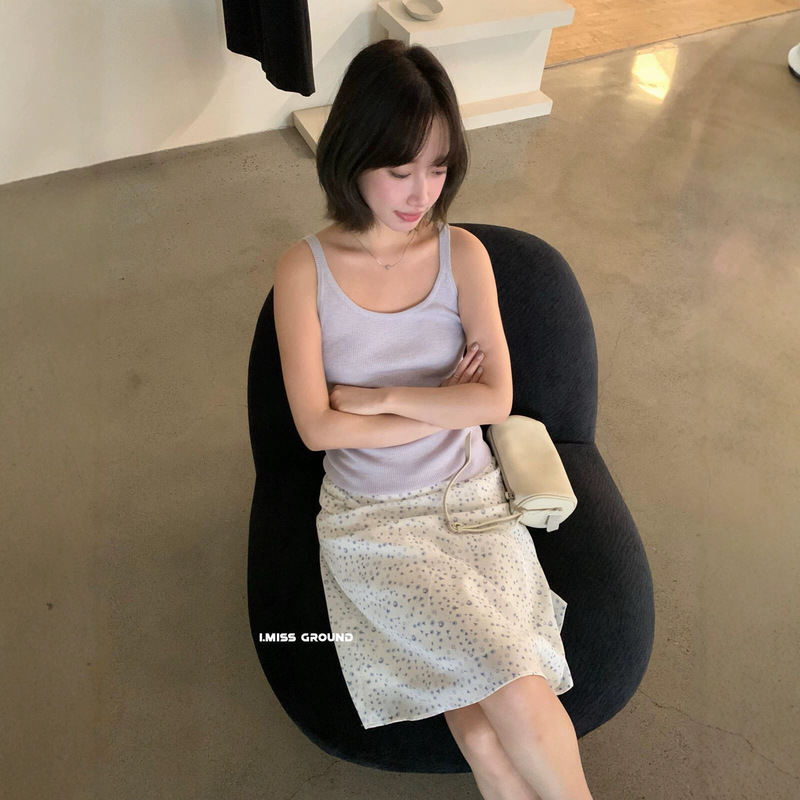 IMISS Korean-style textured knitted camisole for women, 2026 summer new slim-fit versatile top IMISS Korean-style textured knitted camisole for women, 2026 summer new slim-fit versatile top