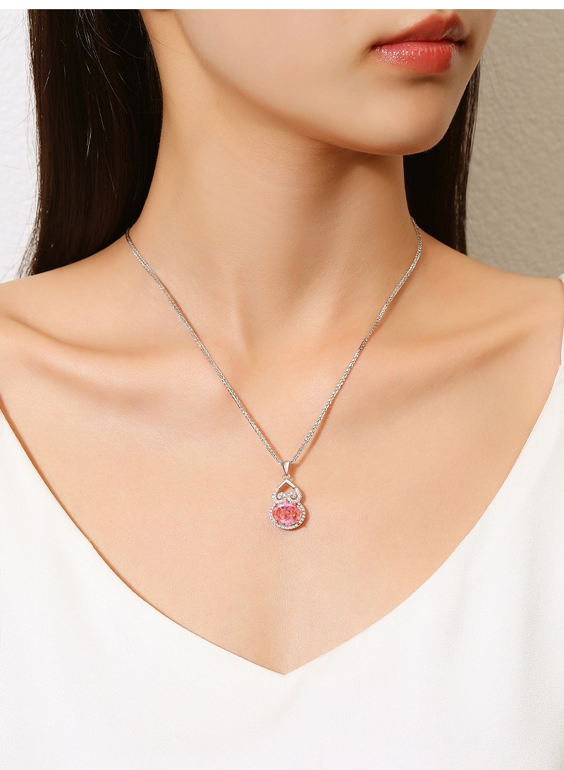 Women's Gender Luxurious, Shiny Style 1 Piece 925 Sterling Silver Geometric Zircon High Carbon Diamond 925 Sterling Silver Cable Chain Pendant Necklace