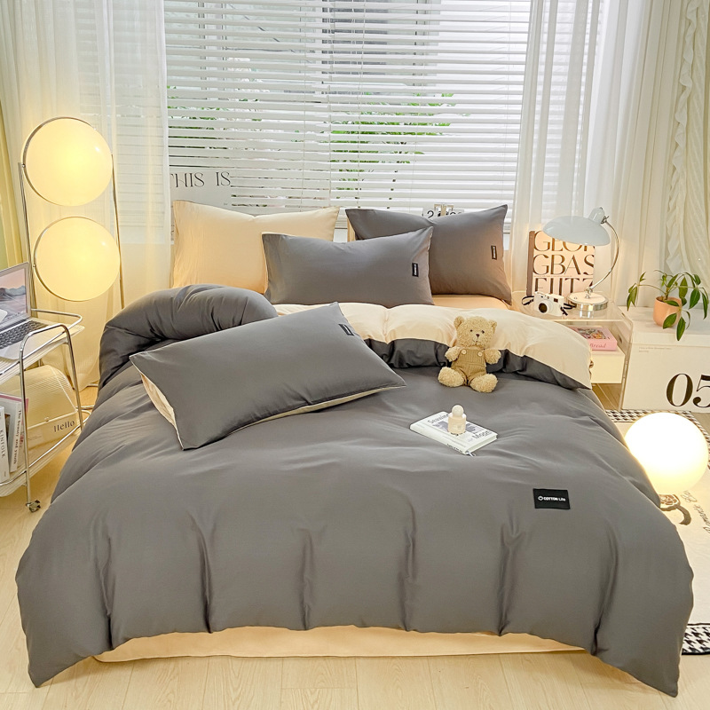 Algodón simple de cuatro piezas de color sólido cubierta de edredón de algodón dormitorio de estudiantes de tres piezas de cama de algodón de lana larga cuatro piezas de algodón