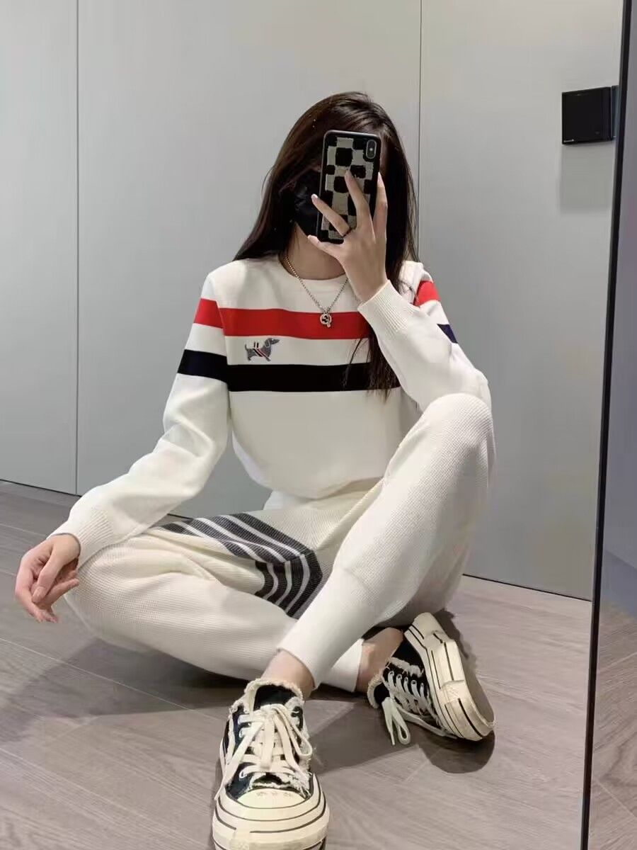 College Style Dog ​​Knitted Suit Women's Autum New Contrast Stripesd Sweater Pants Casual Sports Two-Piece Set
