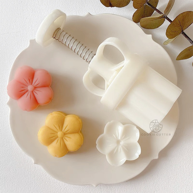 New Peach Blossom Cherry Blossom Moon Cake Mold Household Mung Bean Cake Model Printing Set 50g Ice Skin Dessert Embossing Mold 50g