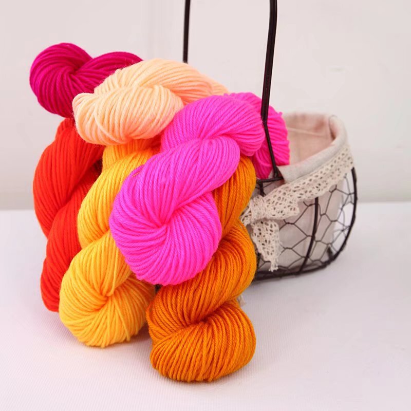 Manufacturer Wholesale Pure Acrylic Yarn 4-Strand Yarn Medium Thick Yarn Large Quantity Hand Knitting Crochet Export Quick Batch
