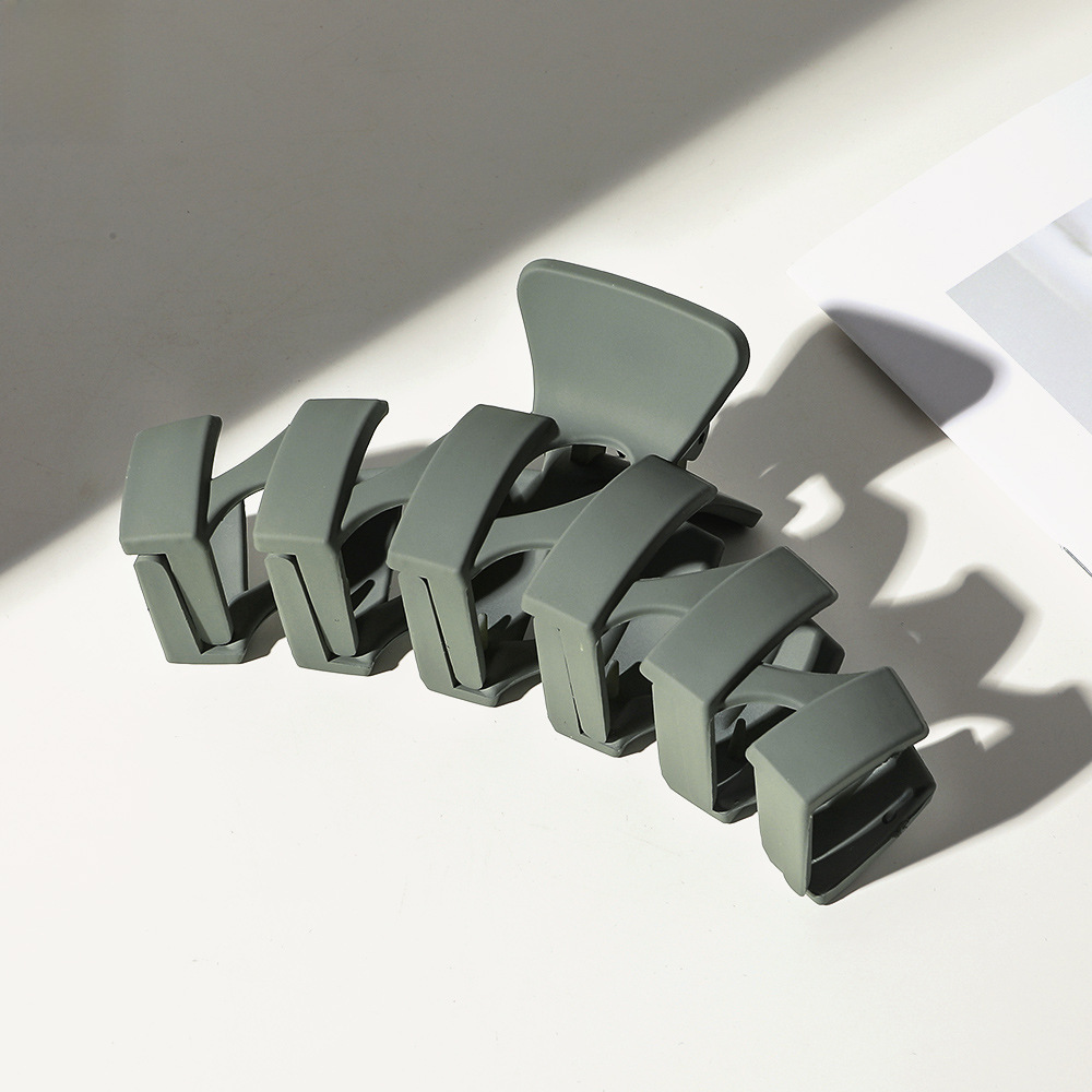 Oversized Shark Hair Claw Clip, Korean Morandi Style Hair Accessory_voghion.com